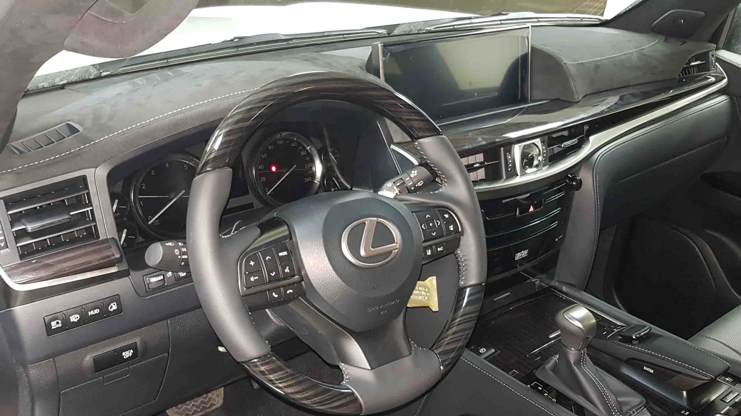 Перетяжка Торпедо Lexus lx570