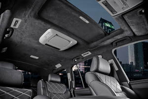 Перетяжка потолка Лексус LX570 черной Алькантарой