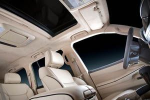Перетяжка потолка Лексус LX570 Алькантара белая