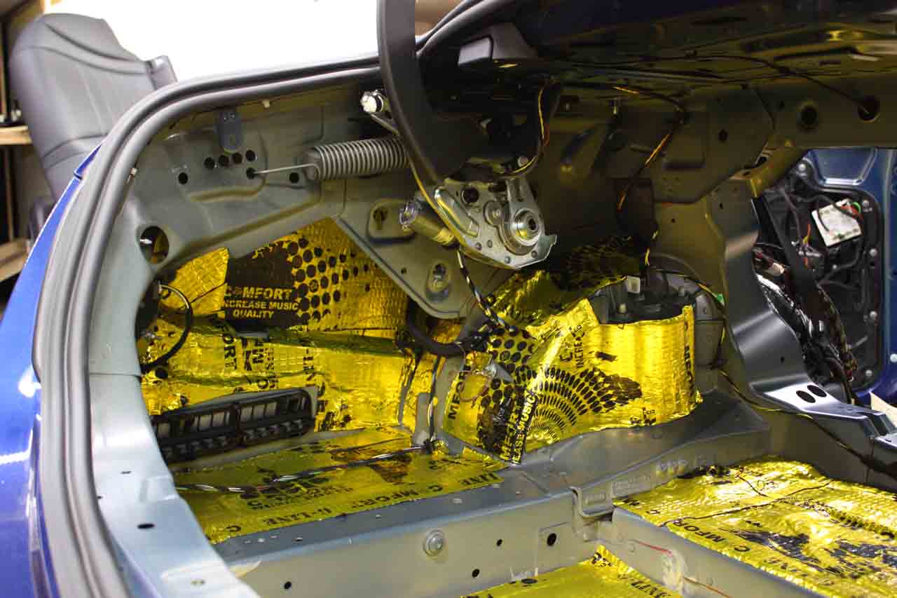 Шумоизоляция багажника  Мерседес W205 AMG